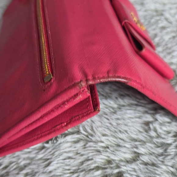 Prada Bifold LingWallet - Picture 10 of 16